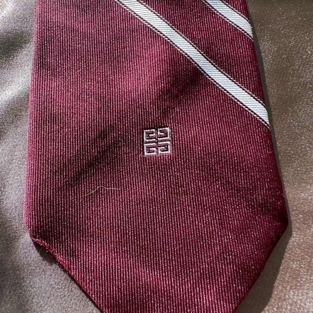 Givenchy tie - Picture 2 of 6